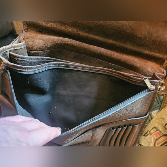 Roots Vintage Portfolio Bag // Pebbled Leather. 1980s. 17x14 Inches - Picture 12 of 15